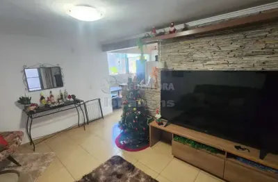 Casa com 3 quartos à venda no Jardim Alvorada, Guapiaçu 