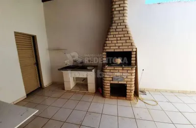 Sobrado com 3 dormitórios, churrasqueira e 1 vaga de garagem no bairro jardim seyon.