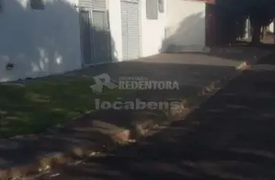 Próximo ao boughese iii, aluga somente a parte superior e completa