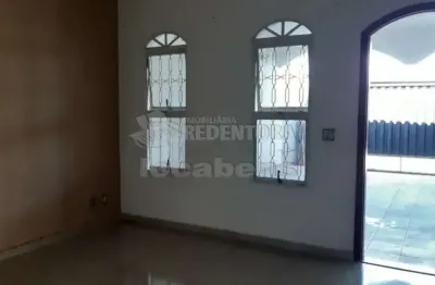 Casa com 3 quartos à venda no Centro, Ibirá 