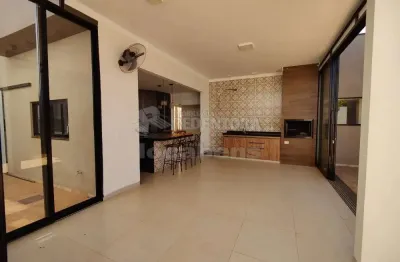 Recanto do lago casa com 3 dormitórios e área de lazer com piscina.