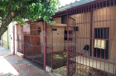 Casa com 2 quartos à venda no Centro, Mirassol 