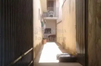 Parque industrial - 2 casas, sendo uma de frente e uma edícula assobradada