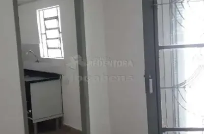 Perto da represa - residencial e comercial - 3 casas em um mesmo lote - boas para renda
