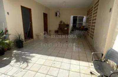 Casa com 3 quartos à venda no Conjunto Habitacional Cristo Rei, São José do Rio Preto 