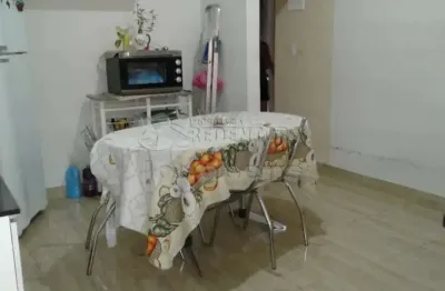 Nato vetorazzo casa com 2 dorms, sala, coz, wc, quintal, varanda, garagem coberta, bom valor, não financia