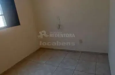 Astúrias - casa em bom local, com 3 dorms, sendo 1 apto, 3 vagas