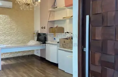 Jardim yolanda casa com 03 dormitórios, 05 vagas de garagem.