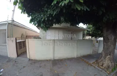 Casa jardim soraia com mais 3 casas independentes  no mesmo terreno