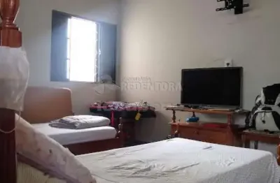 Casa com 3 quartos à venda na Vila Maceno, São José do Rio Preto 