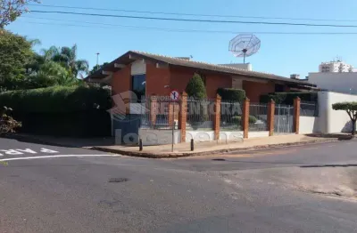 Casa com 4 quartos à venda no Centro, Mirassol 