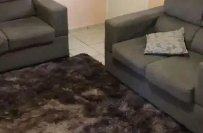 Apto com 2 dorms perto do centro - com armários, box, estuda financiamento.