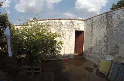 Casa de 3 dormitórios, sendo 1 tipo apartamento no bairro nova bady em bady bassitt