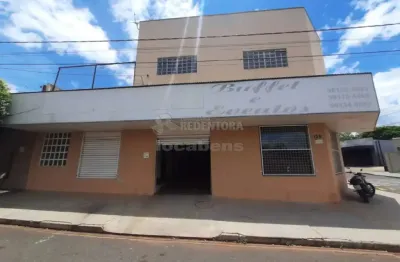 Guapiaçu - salão comercial com apartamento no piso superior