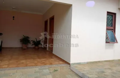 Casa localizada no bairro são manoel / jardim panorama com 3 dormitórios e 2 vagas de garagem cobertas.