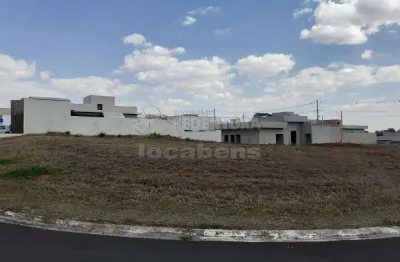 Terreno em condomínio fechado à venda no Condomínio Bella Vitta, Bady Bassitt 