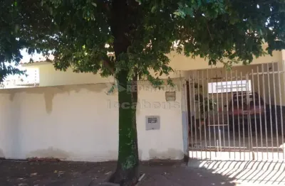 Casa residencial 02 dormitórios com edícula - jardim planalto