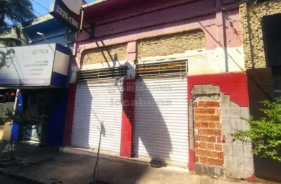 Comércio no centro com estudo de carência para reforma e adaptação
