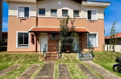 Maravilhoso sobrado em condomínio para venda - 3 dormitórios / giardino