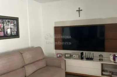 Apartamento de 3 dormitórios com armários no bairro villa imperial.