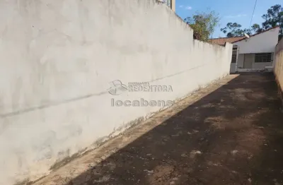 Casa com 2 quartos para alugar no Jardim Caparroz, São José do Rio Preto 