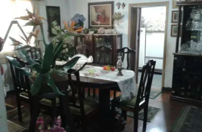 Casa com 3 quartos à venda no Centro, Guapiaçu 