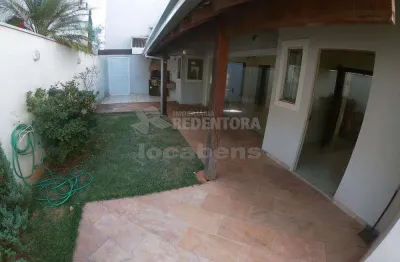 Casa de 03 dormitórios, sendo 01 súite com hidromassagem no condomínio damha iii