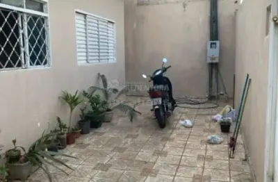 Ótima casa para locação/venda - 2 dormitórios / solo sagrado