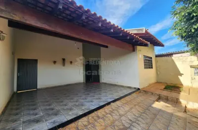 Casa com 2 dormitórios, 2 vagas de garagens cobertas no bairro jardim nunes.