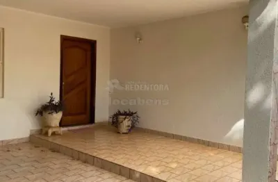 Parque dos pássaros - 5 dormitórios, suite com hidro, piscina, churrasqueira, bom local