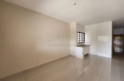 Casa com 2 dormitórios e 2 vagas de garagem localizada no bairro jardim nunes.