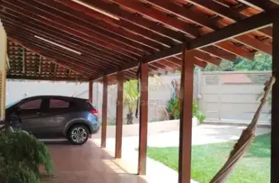 Condomínio Monte Carlo - Casa para venda contendo 03 dormitórios