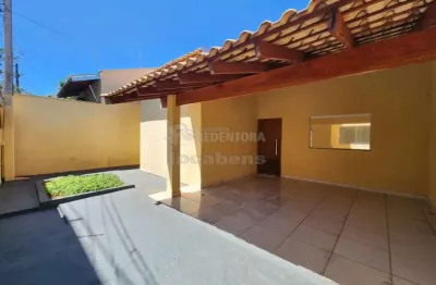 Casa no bairro vila elmaz de 02 dormitórios e 02 vagas de garagem.