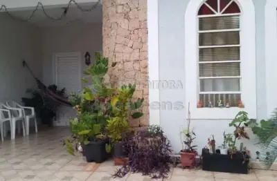 Casa com 5 quartos à venda na Vila Ideal, São José do Rio Preto 