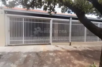 Casa 03 dormitórios e 02 vagas garagem no bairro jardim residencial vetorasso