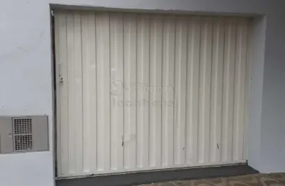 Imovel residencial em localização  previlegiada para fins comerciais .