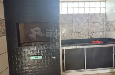 Casa de 02 dormitórios e 01 vaga de garagem no bairro bosque da felicidade