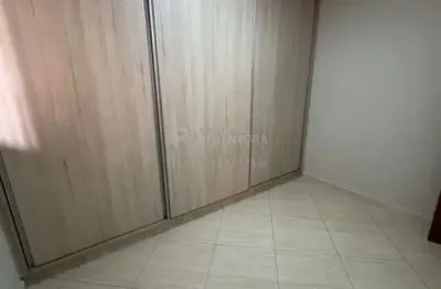 Venda de casa no bairro residencial machado com 02 dormitórios.