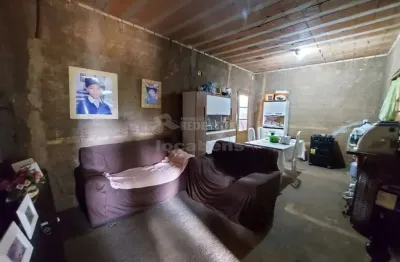 Casa com 2 quartos à venda no Conjunto Habitacional CAIC, São José do Rio Preto 