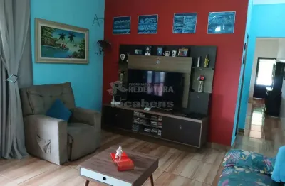 Chácara em talhado - 02 dorm., piscina, área verde com pé de frutas