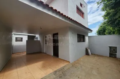 Casa para locação com 2 dormitórios e 1 vaga de garagem na vila diniz com 103m² reformada recentemente.
