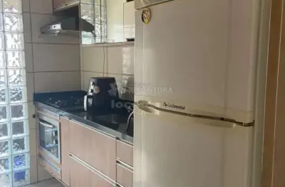 Excelente apartamento semi-mobiliado para locação - 2 dormitórios / residencial rio das flores