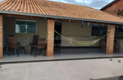 Ótima casa residencial para venda - 2 dormitórios / residencial alto das andorinhas