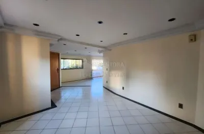 Apartamento de 03 dormitórios sendo 01 suíte no centro - edifício tchaessa.