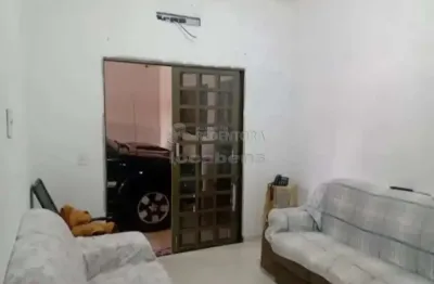 Jd. antonieta - casa com 2 dormitórios em vizinhança tranquila