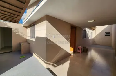 Casa de 03 dormitórios e 02 vagas de garagem no bairro vila ipiranga.