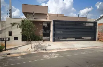 Casa residencial localizado no  menezes ii  com 3 dormitórios e 3 vagas de garagem.