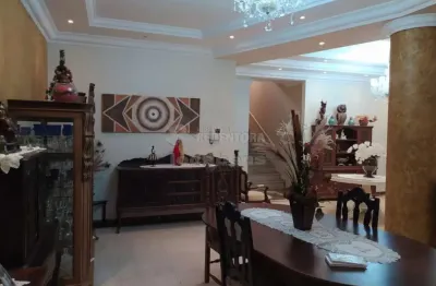 Cidade nova - sobrado com 4 dormitórios, sendo 1 suite, 1 apto, armários, sala 4 ambs no térreo e sala íntima no sobrado