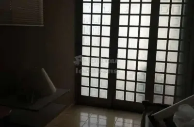 Jardim santa catarina casa com 03 dormitórios sendo 01 tipo apartamento.