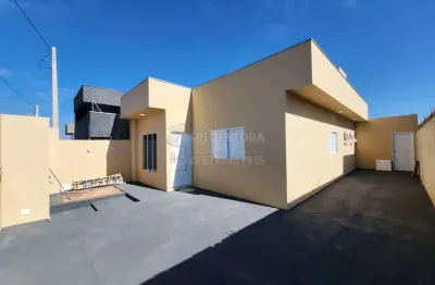 Casa com 03 dormitórios, 02 vagas de garagem no bairro residencial setsul ii.